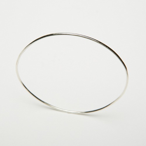 Wire silver bangle